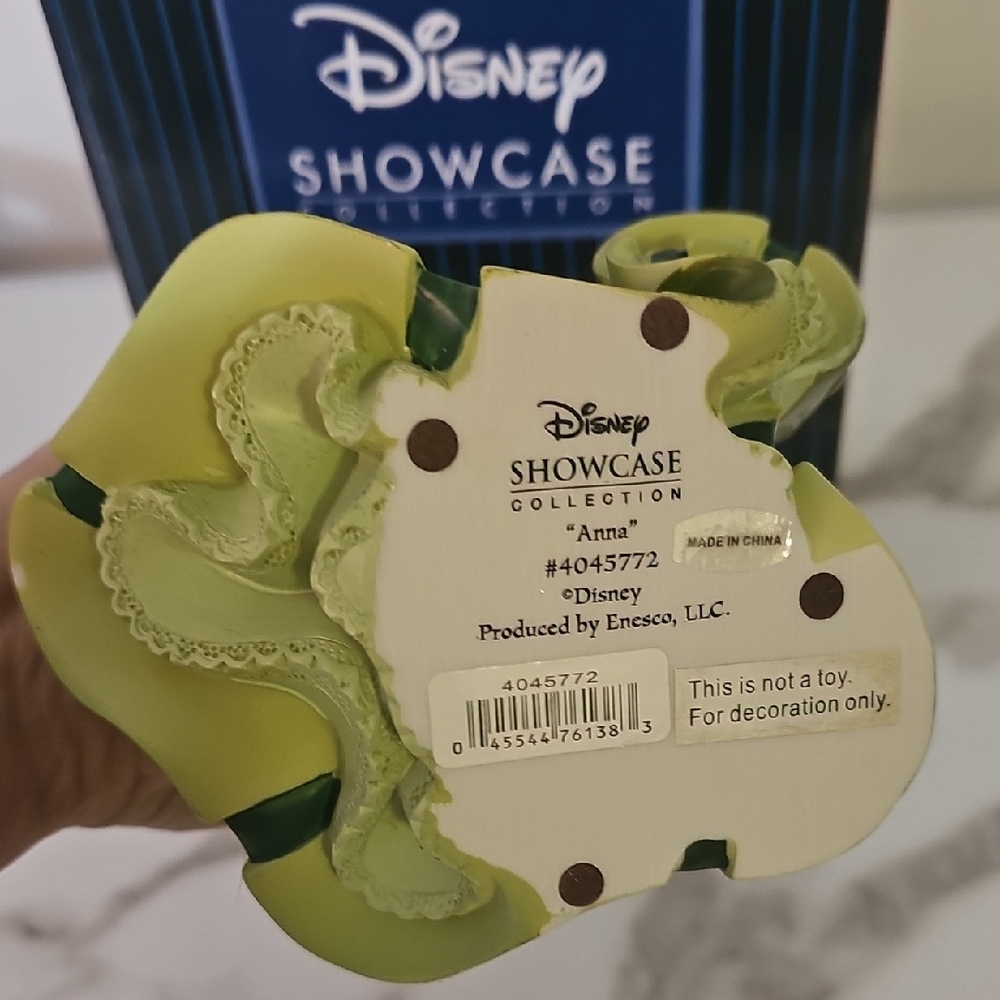 Disney Princess Anna Disney Showcase Figure - Picture 6 of 7